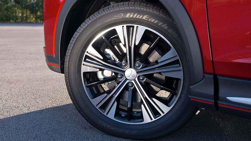 Mitsubishi Eclipse Cross.