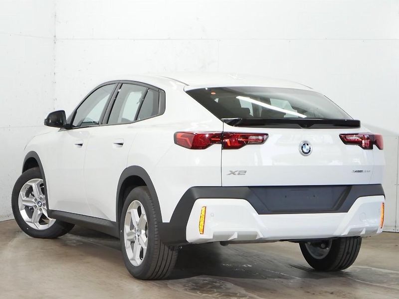 BMW X2 (2025) xDrive 20d ACC HUD Ad.LED KeyL - fotka 4 z 7
