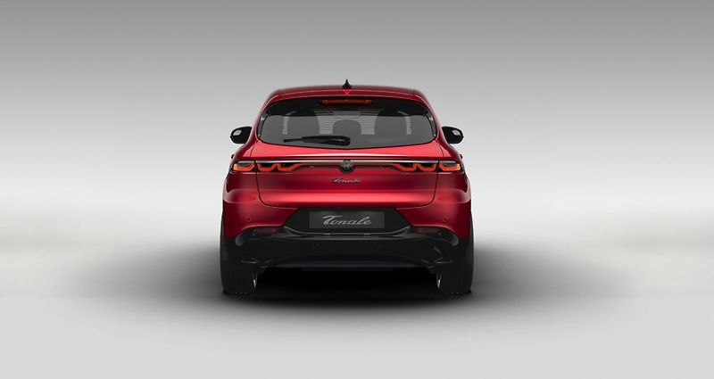 Alfa Romeo Tonale (2026) Sprint 1.5 Turbo Ibrida 175 TC - fotka 4 z 6