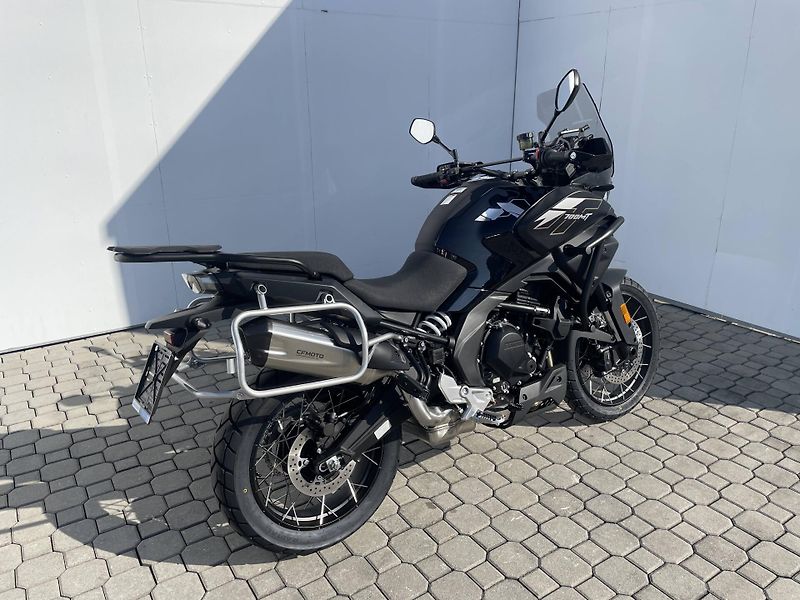 CFMOTO (2026) 700MT Adventure EU5+ - fotka 3 z 14