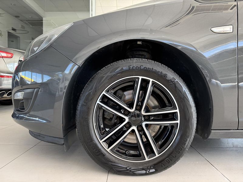 Opel Astra 1,7CDTi 81kW*Tempomat*ALU*ČR - fotka 29 z 30