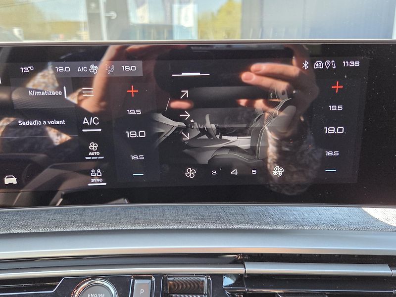 Peugeot 3008 (2025) GT Hybrid e-DCS 145  - fotka 22 z 31
