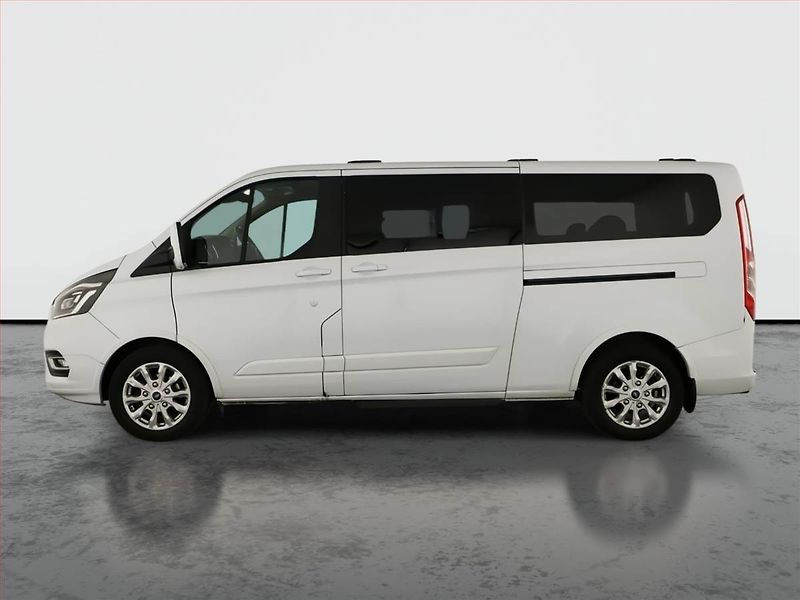 Ford Tourneo Custom (2018) Titanium 2.0 EcoBlue, ČR - fotka 3 z 13