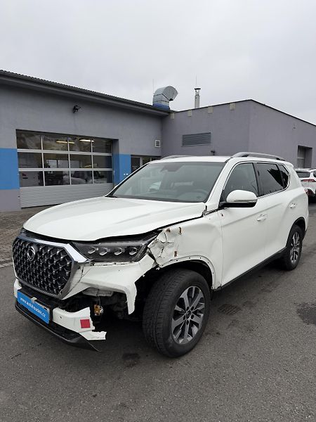 SsangYong Rexton 2,2D 148kW 4x4 7míst  závěs  - fotka 6 z 18