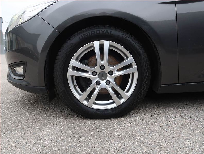 Ford Focus (2017) 1.5 TDCi, Tempomat - fotka 14 z 16