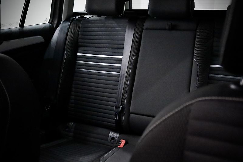 Volkswagen Golf 7 Variant 1.4 TSI 90 kW - fotka 22 z 37