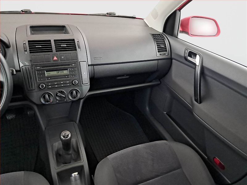 Volkswagen Polo (2006) 1.2, po STK, jezdí výborně - fotka 8 z 13