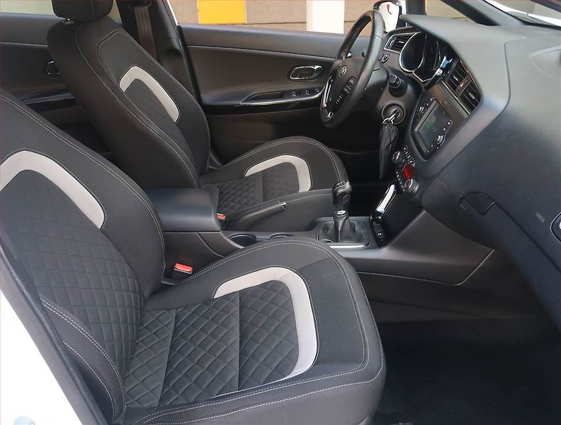 Kia Ceed (2016) GT Line 1.0 T-GDI, Navi - fotka 9 z 22
