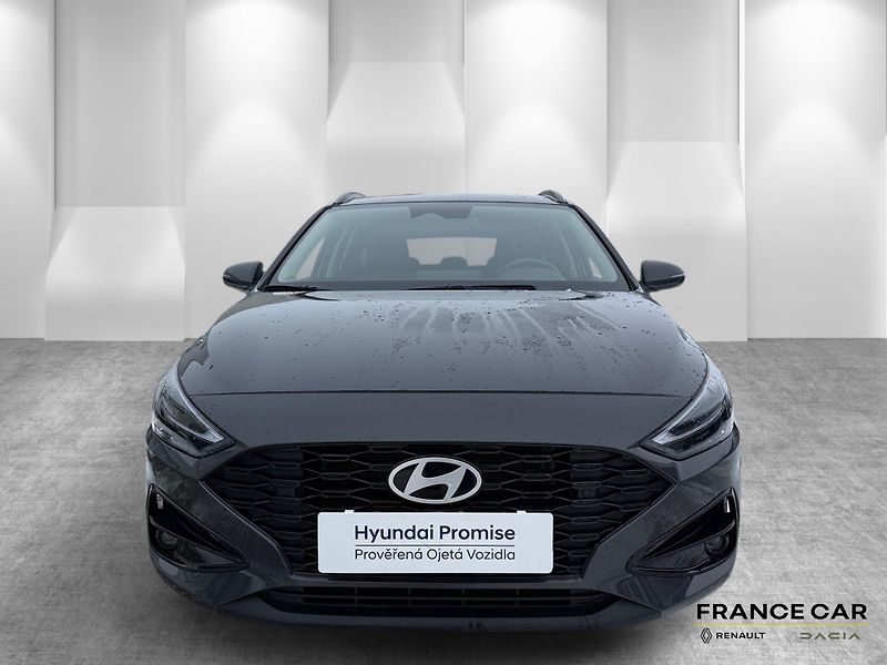 Hyundai i30 (2025) 1.0 T-GDi 74kW Family - fotka 2 z 24