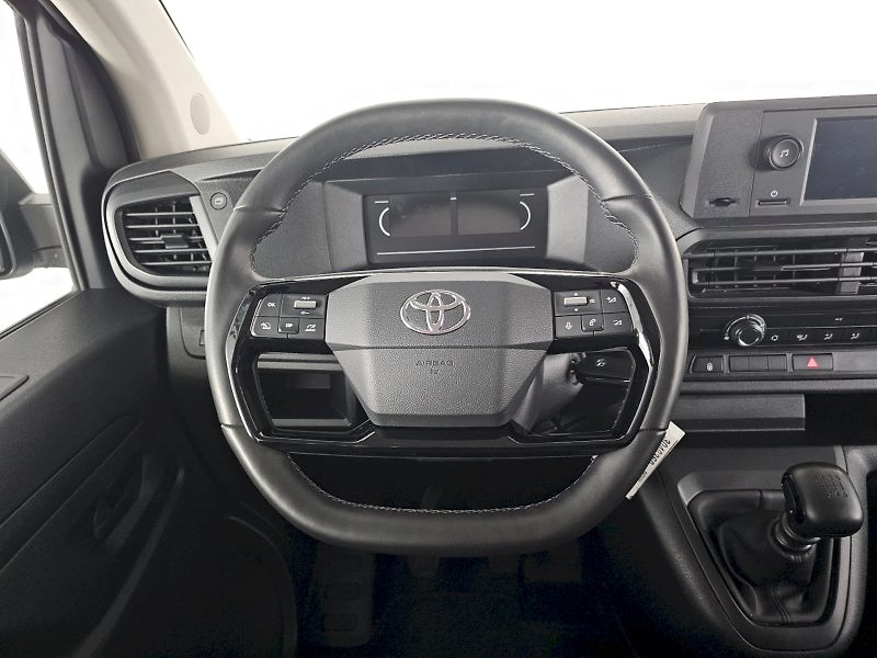 Toyota ProAce Verso (2024) 2.0D 140k L2 Combi 8 míst - fotka 5 z 27