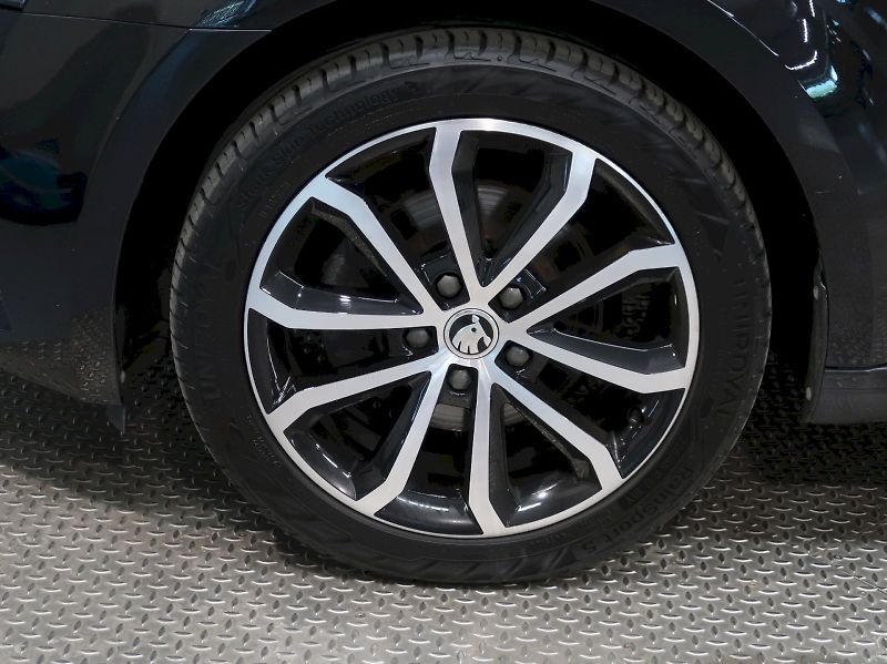 Škoda Octavia (2019) STYLE PLUS 1.5TSI 110KW DSG NA - fotka 12 z 38