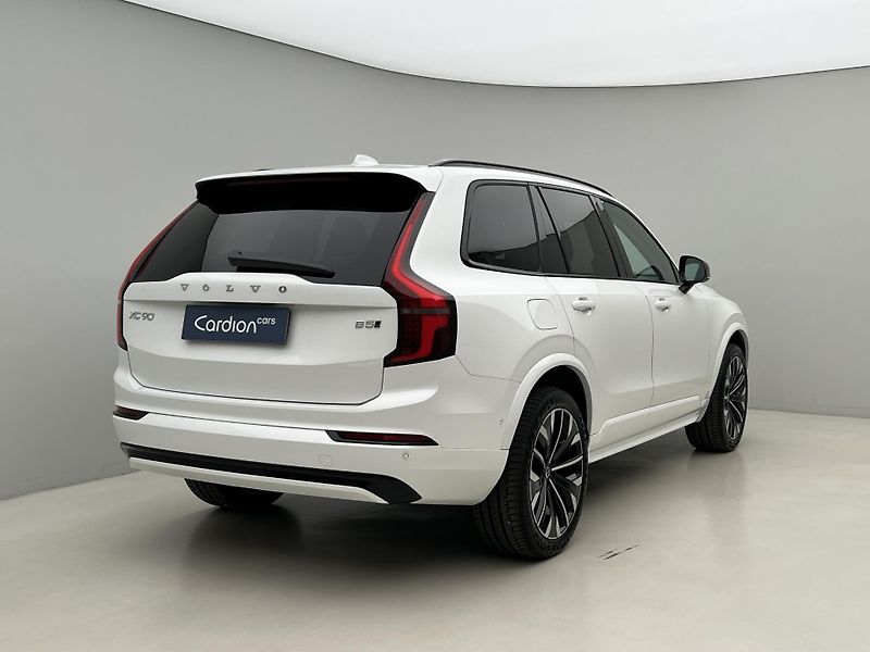 Volvo XC90 (2026) B5 AWD DARK PLUS - fotka 13 z 47
