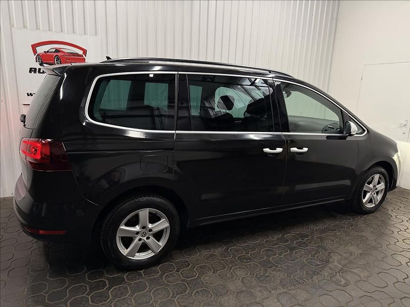 Volkswagen Sharan 2.0TDI 110kW 4MOTION MANUÁL 1M - fotka 9 z 38