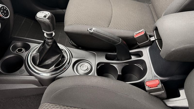 Mitsubishi ASX (2016) 1.6Di-D, ČR,4X4 - fotka 54 z 56