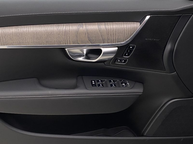 Volvo V90 CC B4 AWD ULTIMATE AUT  - fotka 29 z 62