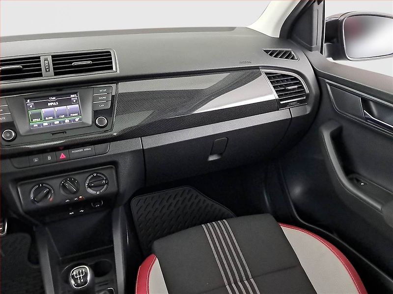Škoda Fabia (2017) Monte Carlo 1.2 TSI - fotka 8 z 15