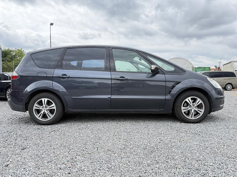 Ford S-MAX 1.8TDCi 92kW - fotka 4 z 18