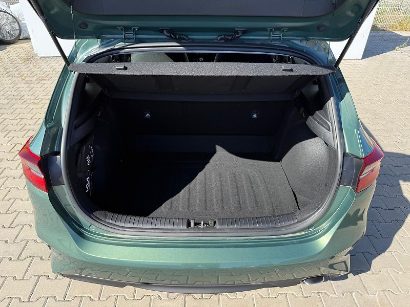 Kia Ceed 1,5 T-GDi Spin - fotka 10 z 27
