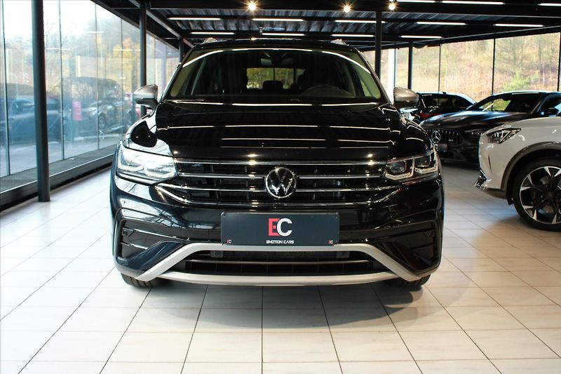 Volkswagen Tiguan Allspace TSi 180kW DSG 4Motion - fotka 2 z 33