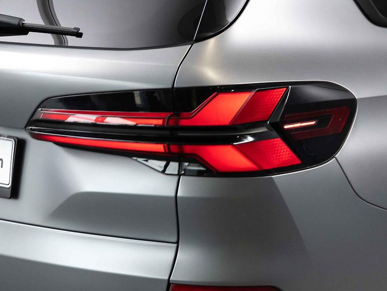 BMW X5 xDrive30d - fotka 10 z 24