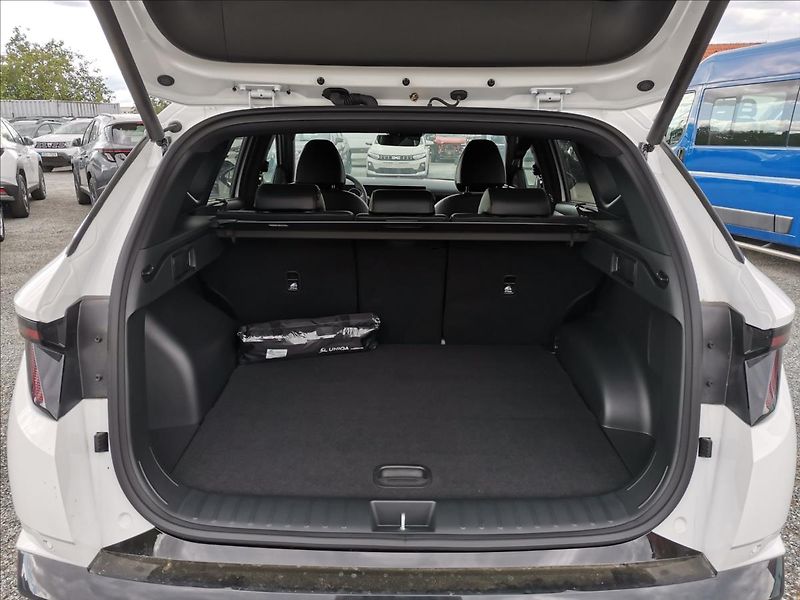 Hyundai Tucson 1,6 T-GDI DCT Go Czech! N-Line - fotka 8 z 18