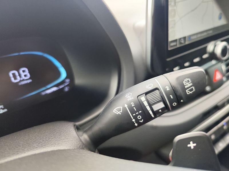 Hyundai i30 1.0 T-GDI/74kW Smart DCT - fotka 27 z 31