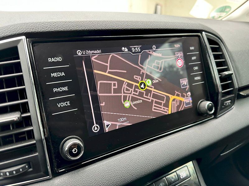 Škoda Karoq (2021) 1.5 TSI 110 kW ACT Style DSG - fotka 14 z 23