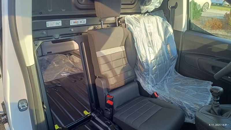 Citroën Berlingo (2026) VAN L1 650 1.5 BHDi 100 MAN6 - fotka 8 z 16