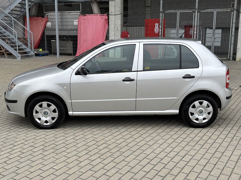 Škoda Fabia (2006) 1.2i 40kw  Nová STK - fotka 2 z 18