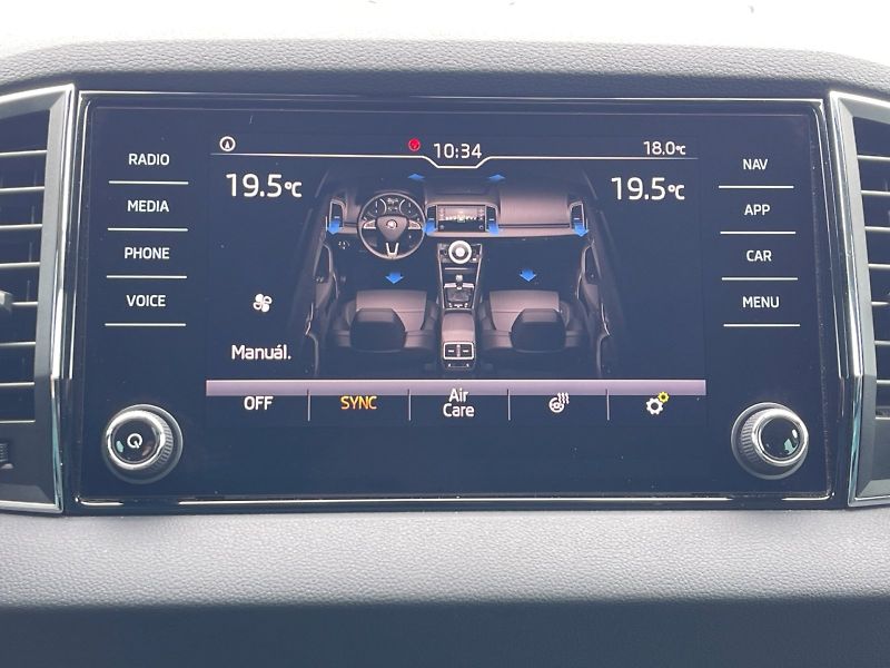 Škoda Karoq (2019) 1.6 TDI 85 kW Style Plus - fotka 20 z 34