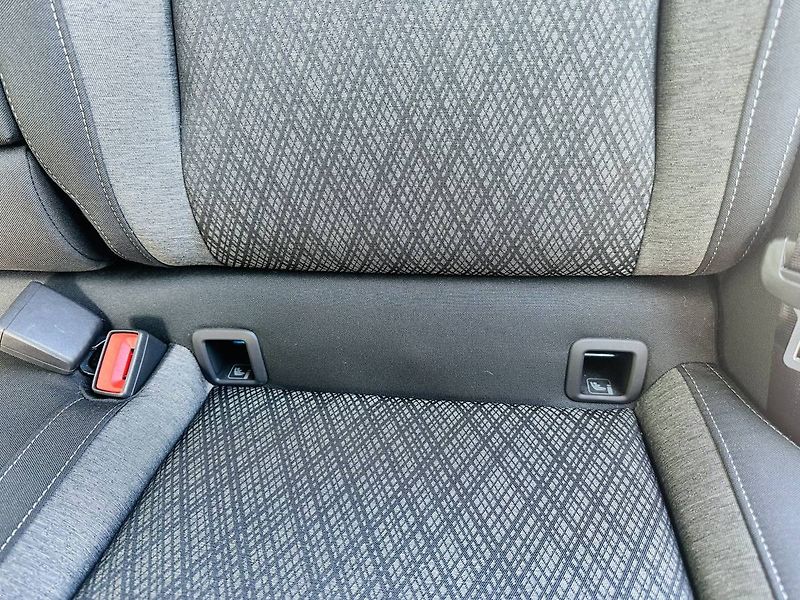 Škoda Karoq Top Selection 1,5TSI 110kW DSG - fotka 22 z 32