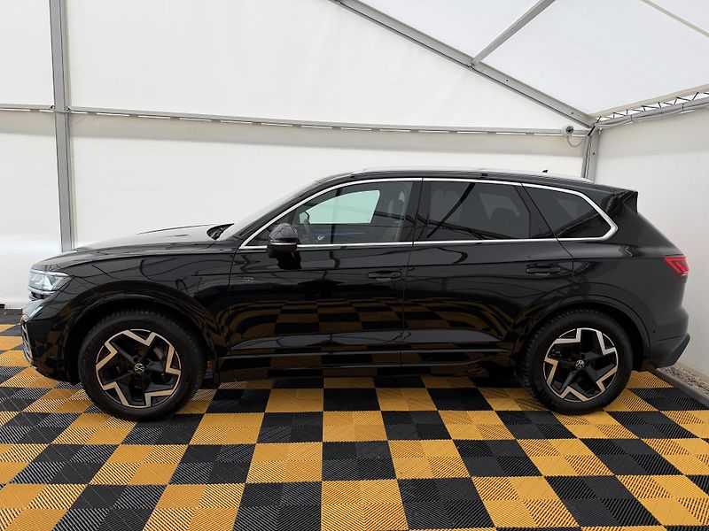Volkswagen Touareg 3.0Tdi*1-MAJ*DPH*HUD*R-LINE* - fotka 4 z 45