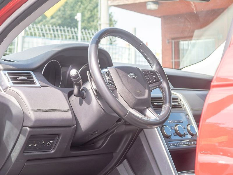 Land Rover Discovery Sport (2018) 2.0D 132KW 4x4 mat – BARVA! - fotka 12 z 53