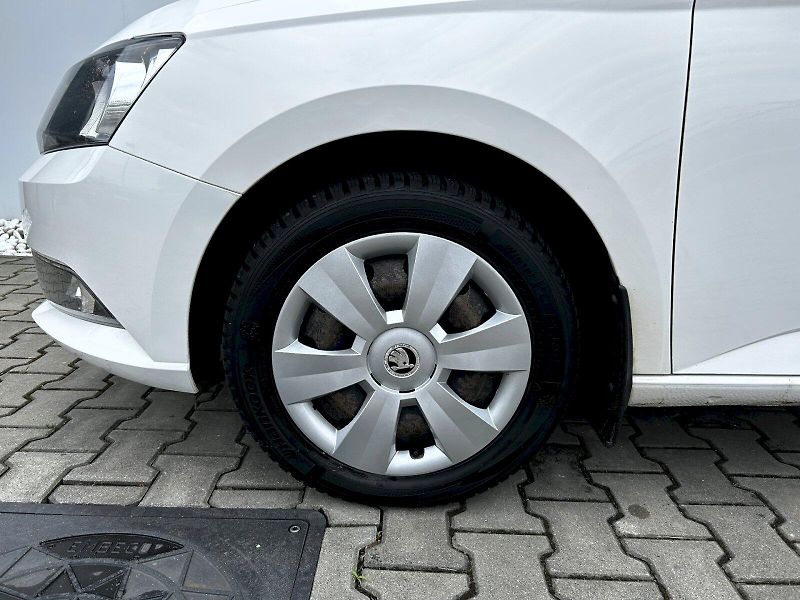 Škoda Fabia (2018) Combi 1.0 TSI 70kW MP5 Ambitio - fotka 29 z 31