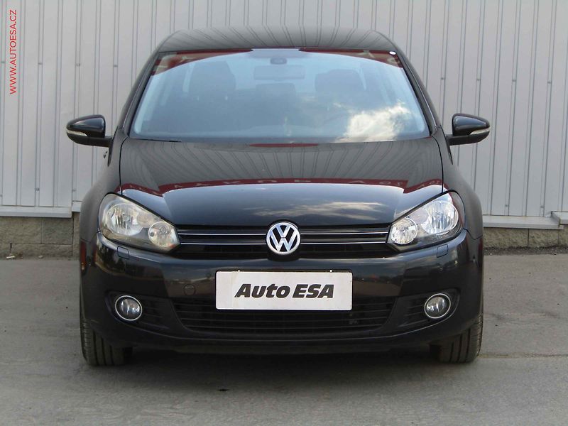 Volkswagen Golf (2010) 1.2TSi, tempo, park.asist - fotka 2 z 17