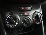 Peugeot 2008 (2017) Active 1.6 BlueHDi, Serv.kniha - náhled 15
