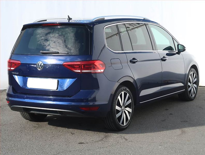 Volkswagen Touran (2020) Comfortline 1.5 TSI - fotka 5 z 22