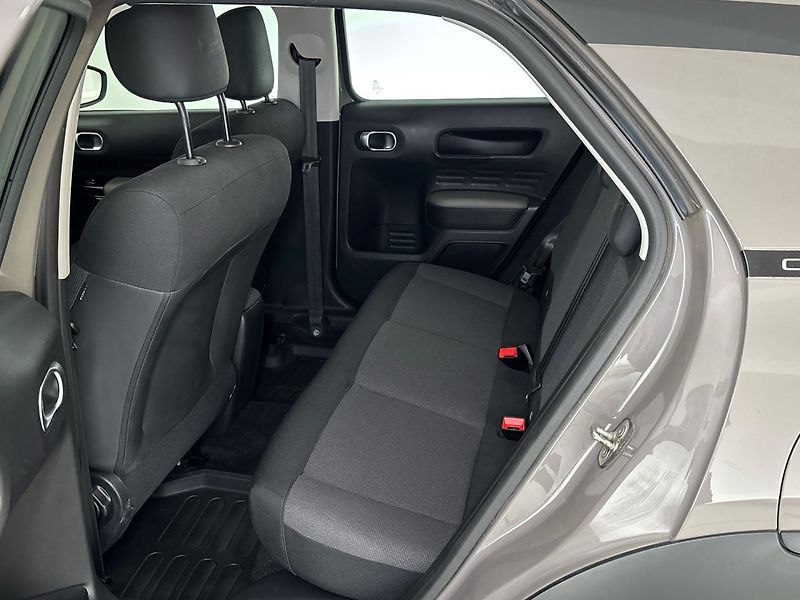 Citroën C4 Cactus Hatchback - fotka 8 z 28