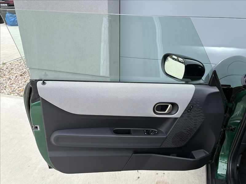 Mini Cooper C 115 KW AUTOMAT JCW CZ 1 - fotka 23 z 29