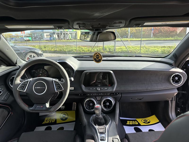 Chevrolet Camaro (2018) Chevrolet Camaro 2018 - fotka 10 z 17