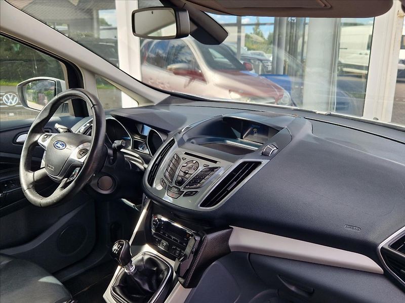 Ford Grand C-MAX 1,6 TDCi 7MÍST AUTOAC SENZORY - fotka 24 z 41