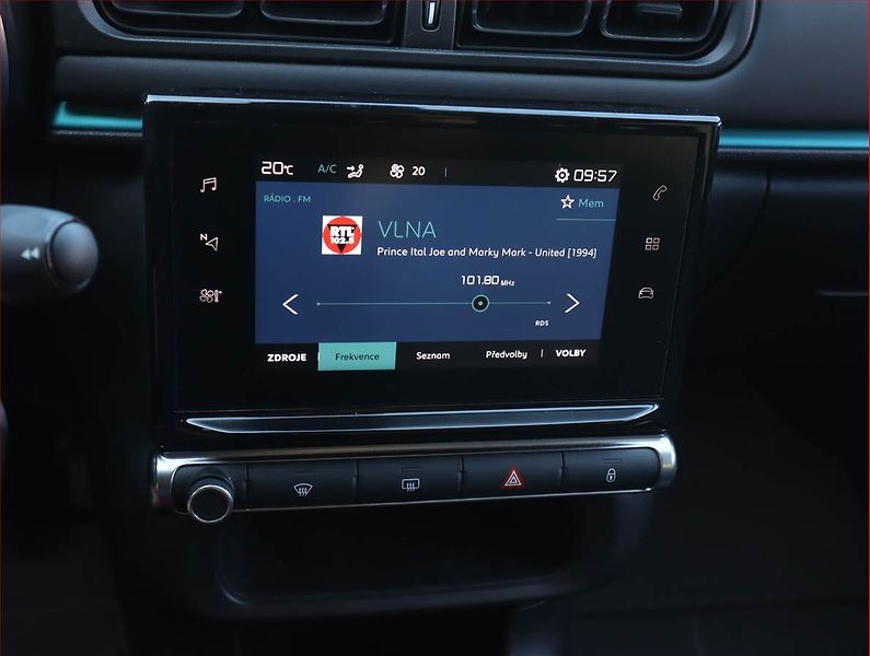 Citroën C3 (2023) 1.2 PureTech, Tempomat - fotka 12 z 19