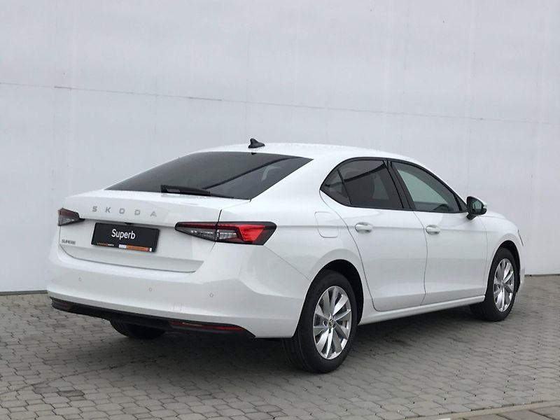Škoda Superb (2025) Selection 7DSG 2,0TDI - fotka 3 z 4