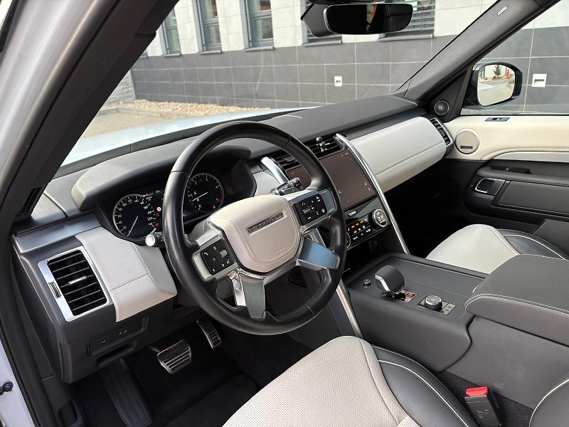 Land Rover Discovery D300, R-Dynamic HSE, ČR, DPH - fotka 26 z 61