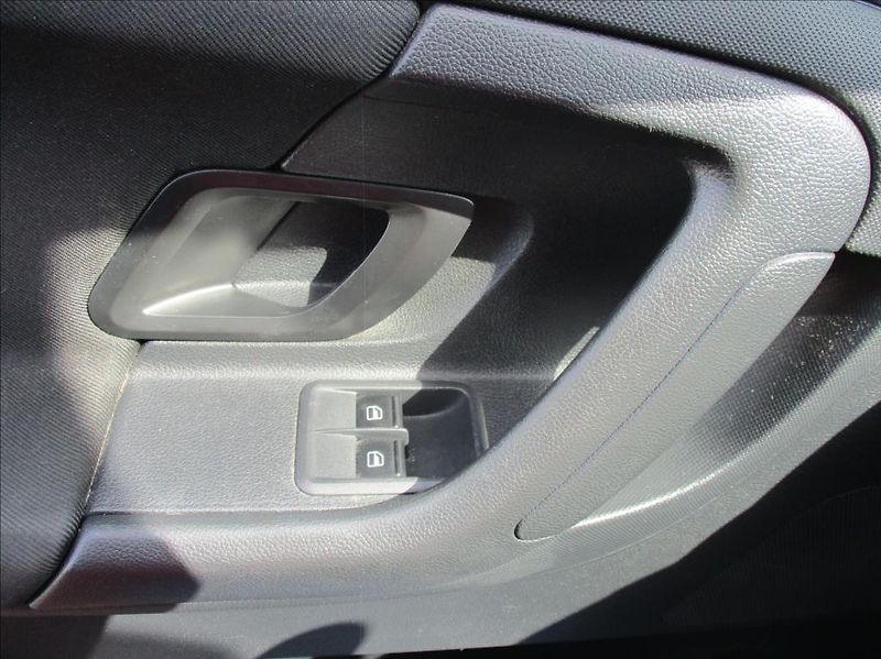 Škoda Fabia 1,2 TSI,aut.klima,serv.kniha, - fotka 21 z 36