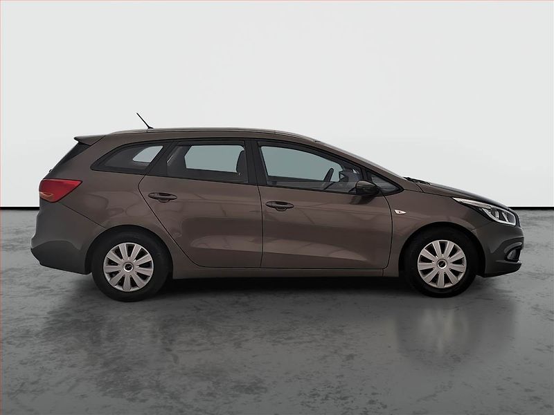 Kia Ceed (2015) 1.6 GDI, ČR,1.maj, Serv.kniha - fotka 6 z 17