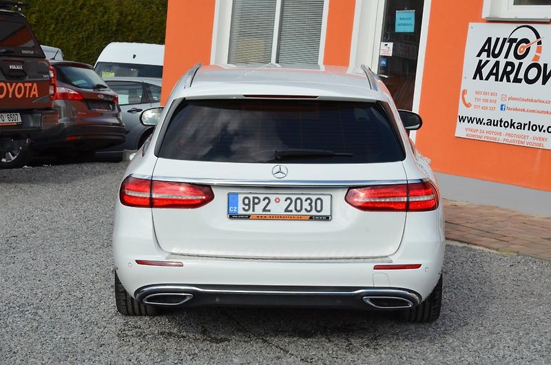 Mercedes-Benz Třídy E (2019) E 220d // REZERVOVÁNO // - fotka 5 z 46