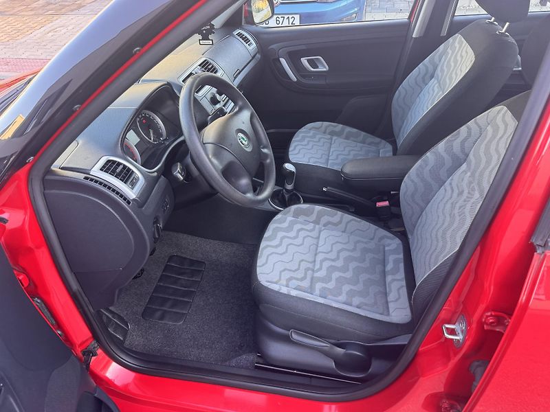 Škoda Fabia 1.2i 51KW AMBITION - fotka 7 z 18
