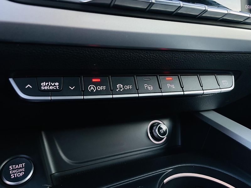 Audi A5 2.0i 140KW AUT KAMERY SERVISKA - fotka 44 z 56