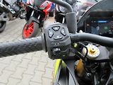 Aprilia (2026) Tuono 660 Factory e5+ - náhled 11
